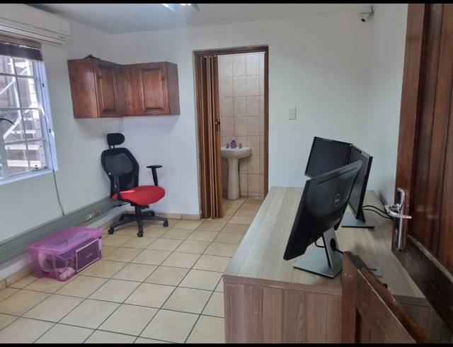 663M² WAREHOUSE FOR SALE IN KULEKA